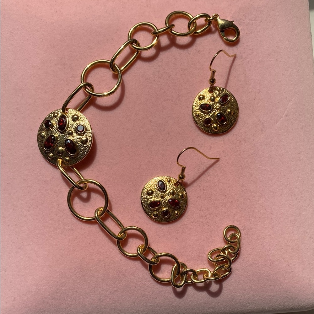Gold-tone and Red Bracelet with Earrings Set.  Gorgeous!!! Like NEW!